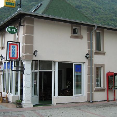 Sobe Za Izdavanje Blef Ovcar Banja Exterior photo