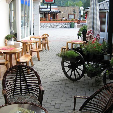 Sobe Za Izdavanje Blef Ovcar Banja Exterior photo