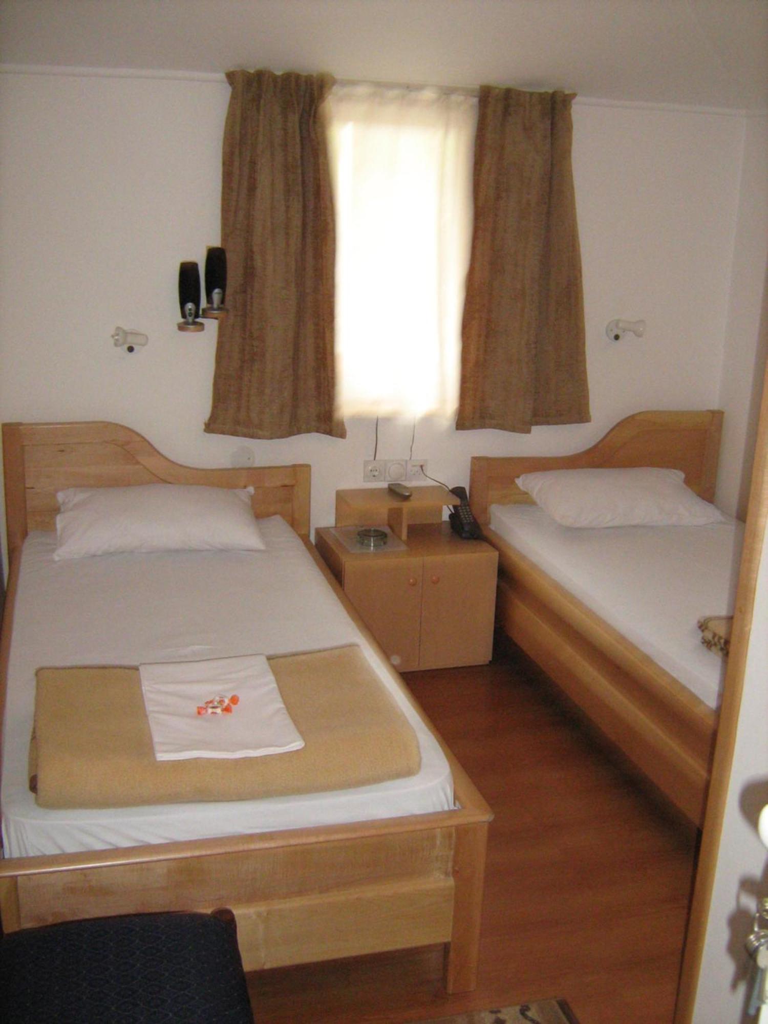 Sobe Za Izdavanje Blef Ovcar Banja Exterior photo